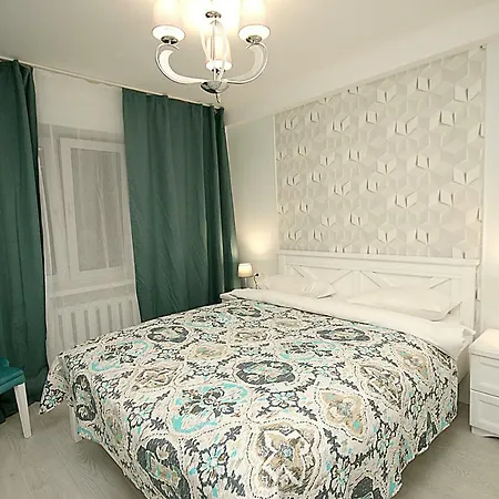 Inn Home Apartments - Pechersk Area Kyiv Exterior photo
