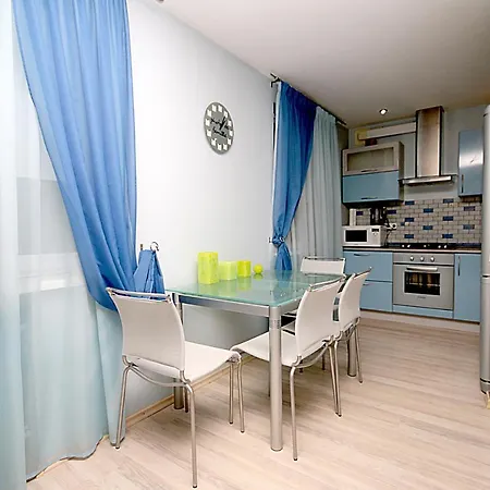 Inn Home Apartments - Pechersk Area Kyiv Exterior photo