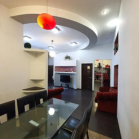 Inn Home Apartments - Pechersk Area Kyiv Exterior photo