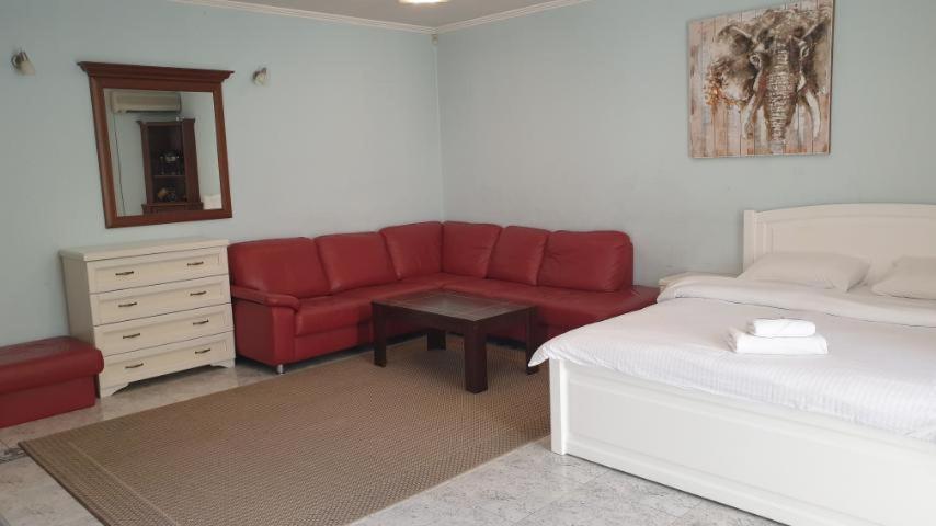 - Pechersk Area Apartment