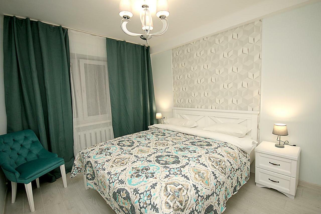 - Pechersk Area * Kyiv
