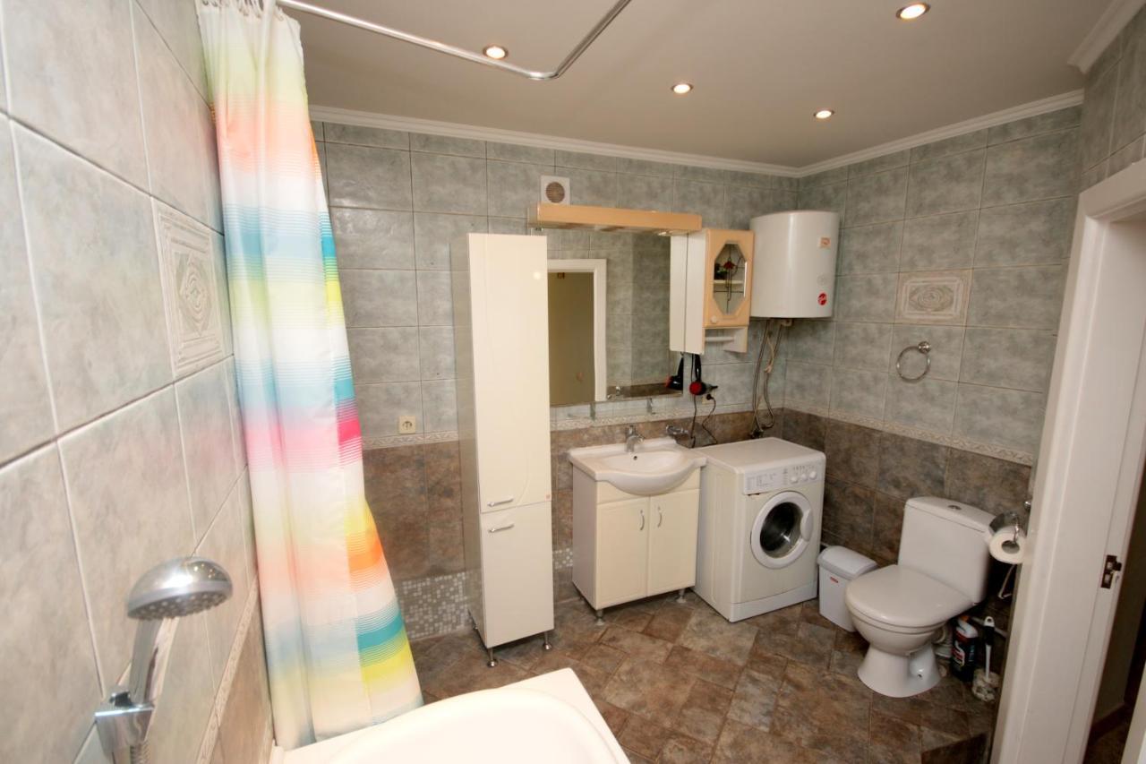 - Pechersk Area Apartment