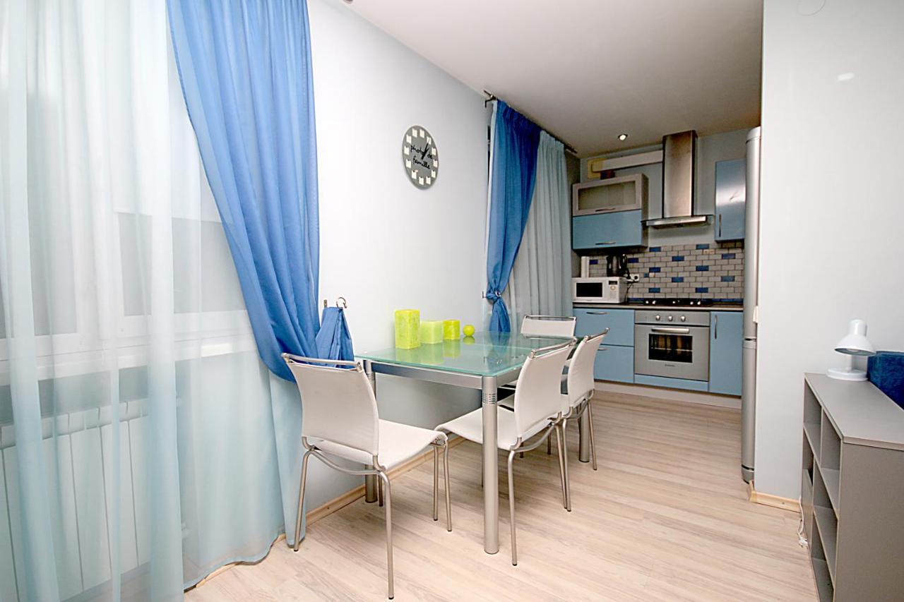 - Pechersk Area Apartment *